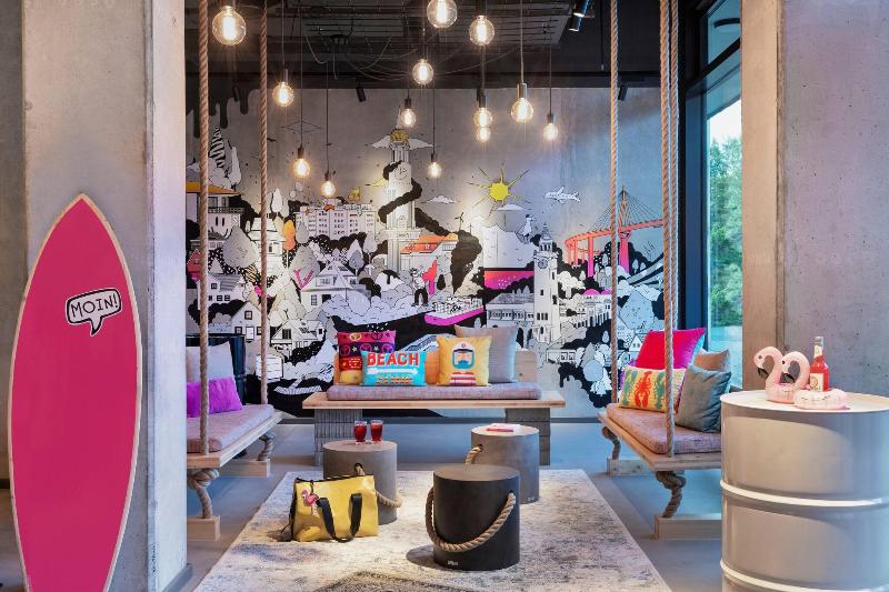 Moxy Hamburg City - Genel