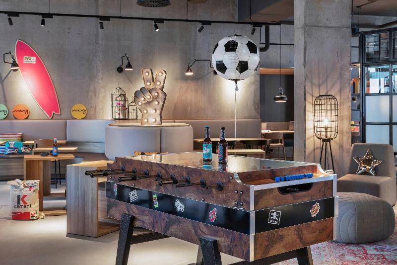 Moxy Hamburg City - Genel