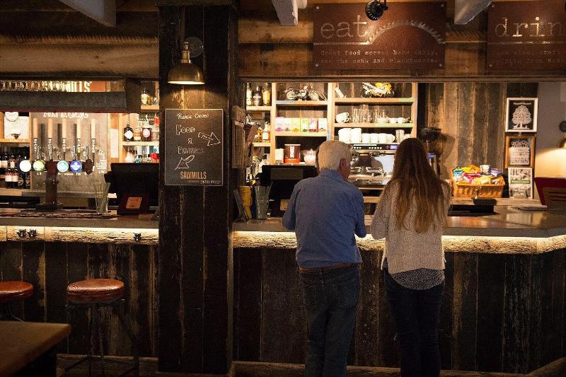 The Sawmills - Bar