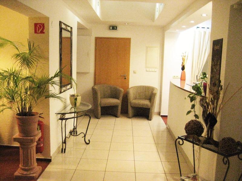 Hotel Zum Schnackel - Lobi