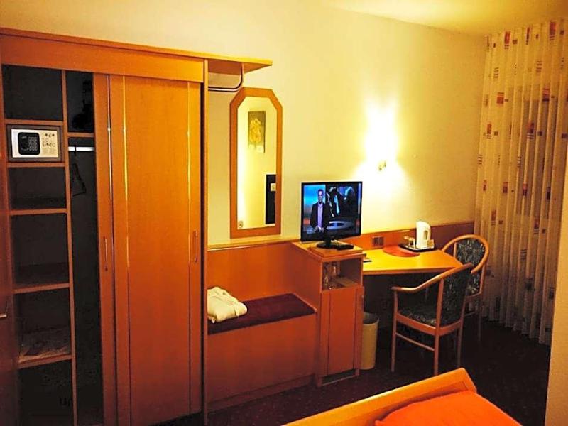 Hotel Goldbächel - Genel