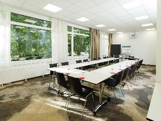Bildungshaus St. Bernhard-Wohnen & Tagen Rastatt fotoÄŸrafÄ±