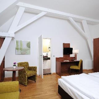 Bildungshaus St. Bernhard-Wohnen & Tagen Rastatt fotoÄŸrafÄ±
