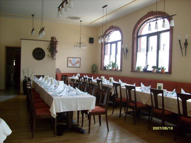 Thai Tawan Apartments - Restoran