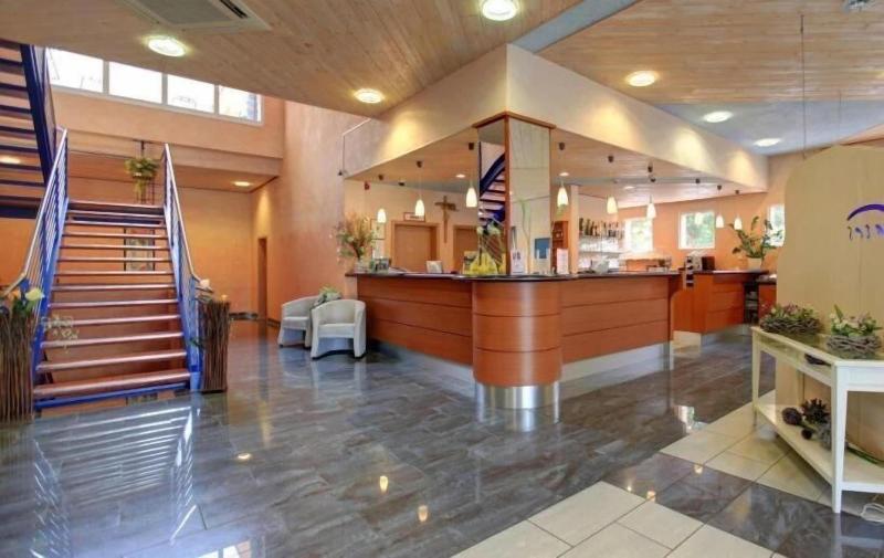 ates Hotel Straßburg - Kehl - Lobi