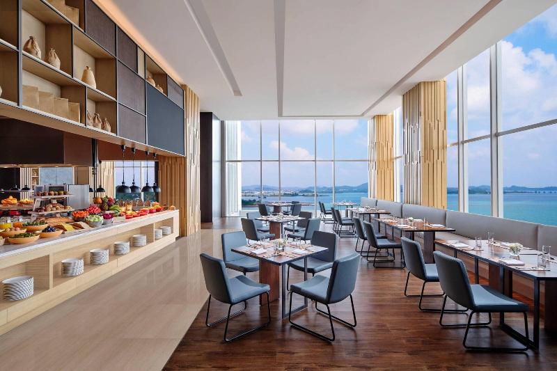 Batam Marriott Hotel Harbour Bay - Restoran