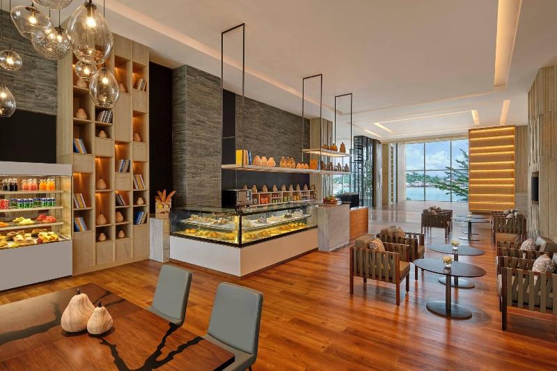 Batam Marriott Hotel Harbour Bay - Restoran