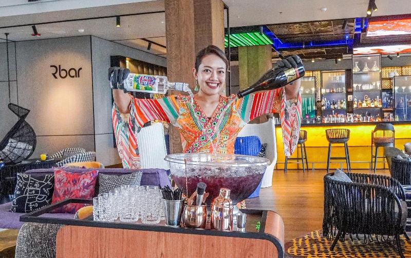 Renaissance Bali Nusa Dua Resort - Bar