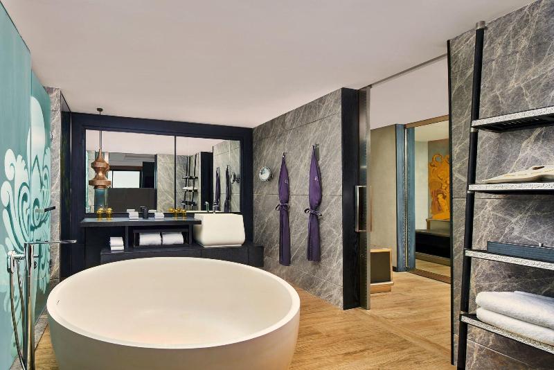 Renaissance Bali Nusa Dua Resort - Oda