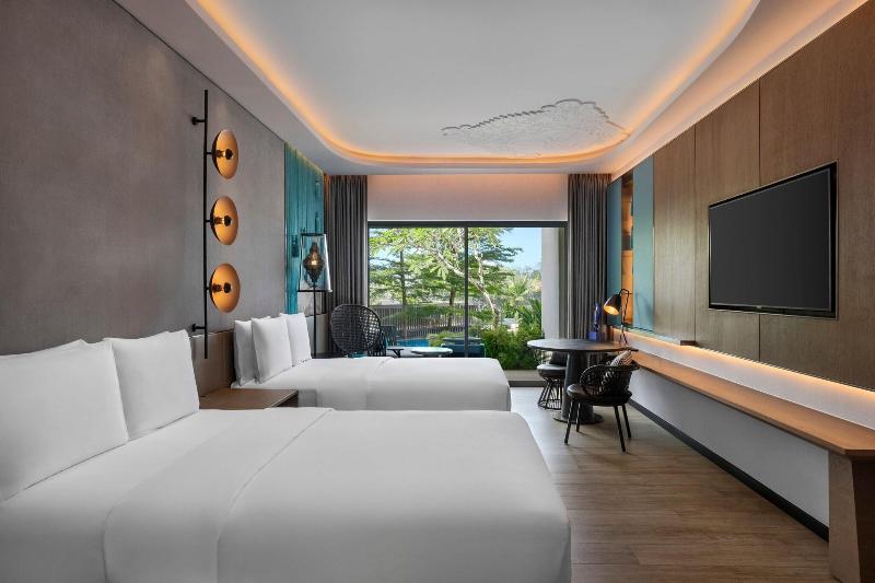 Renaissance Bali Nusa Dua Resort - Havuz