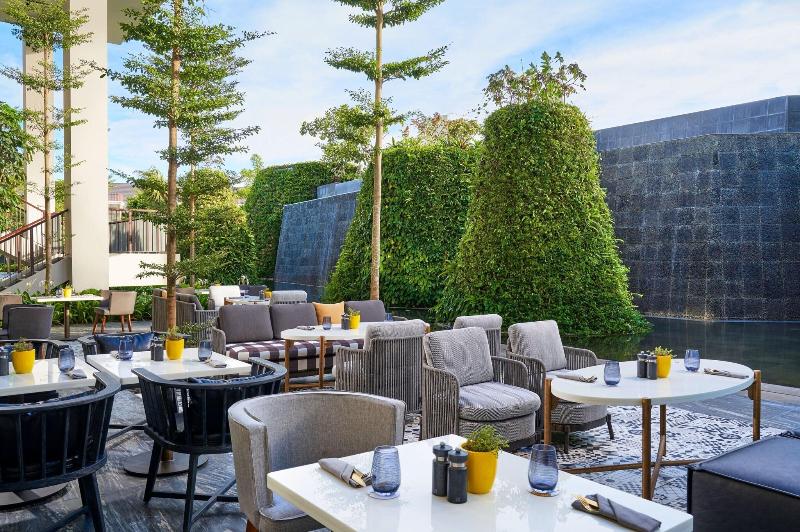 Renaissance Bali Nusa Dua Resort - Restoran