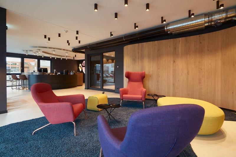 Hotel Im Leskanpark - Lobi