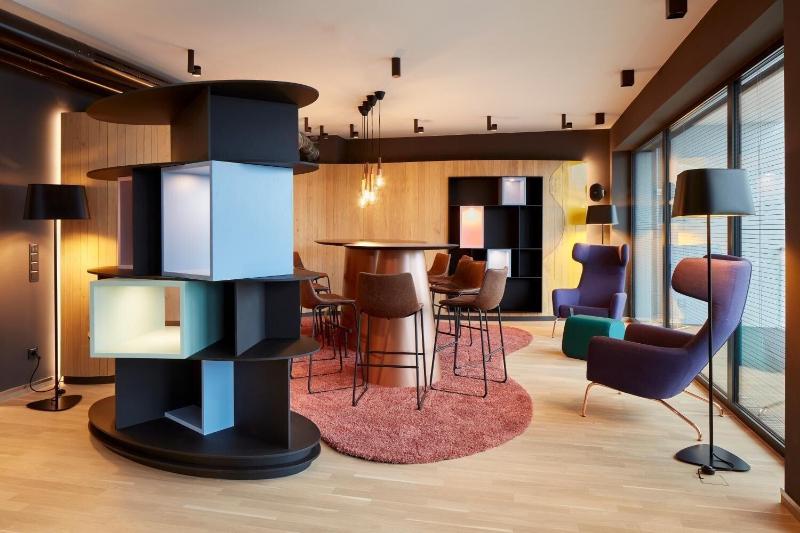 Hotel Im Leskanpark - Lobi