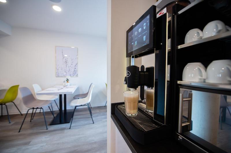 V Boutique Hotel - Restoran
