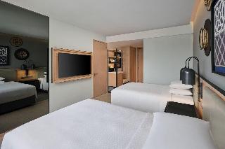 Four Points By Sheraton Phuket Patong Beach Resort fotoÄŸrafÄ±
