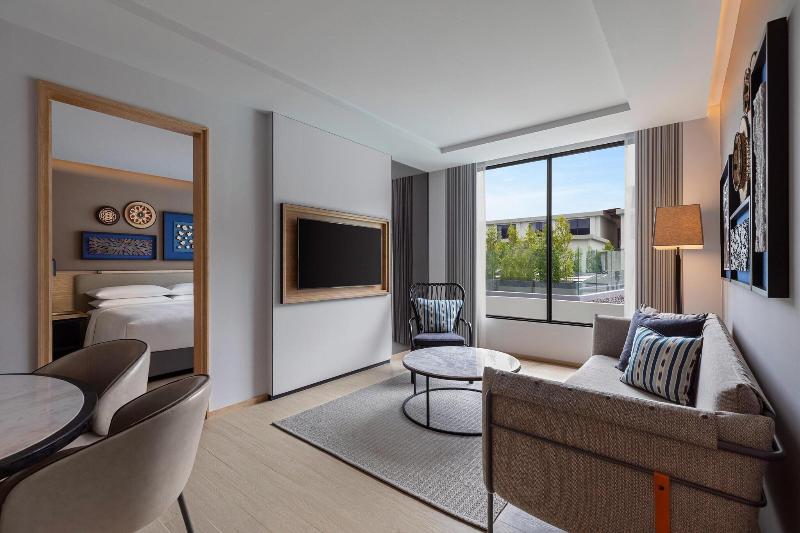 Four Points By Sheraton Phuket Patong Beach Resort - Oda