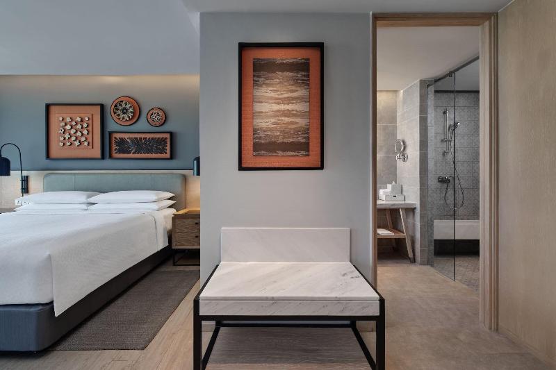 Four Points By Sheraton Phuket Patong Beach Resort - Oda