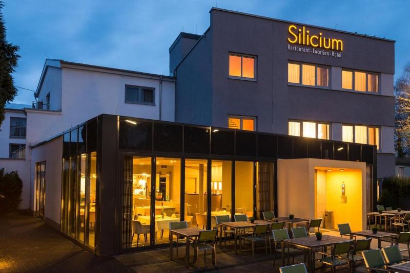 Hotel Silicium - Genel