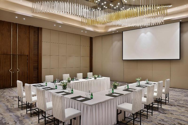 Riyadh Diplomatic Quarter - Marriott Executive Apa - Toplantı
