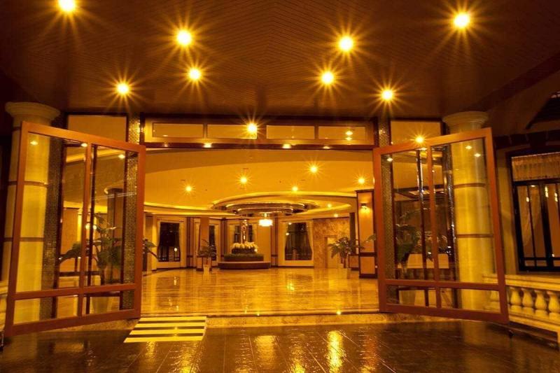 J & Y Lodge Hotel - Genel