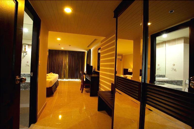 J & Y Lodge Hotel - Oda