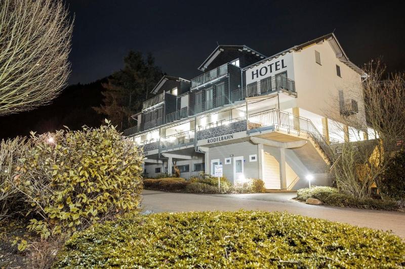 M13 Hotel - Genel