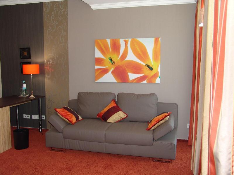 M13 Hotel - Oda