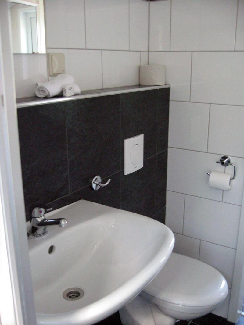 M13 Hotel - Oda