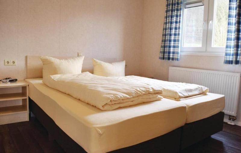 M13 Hotel - Oda