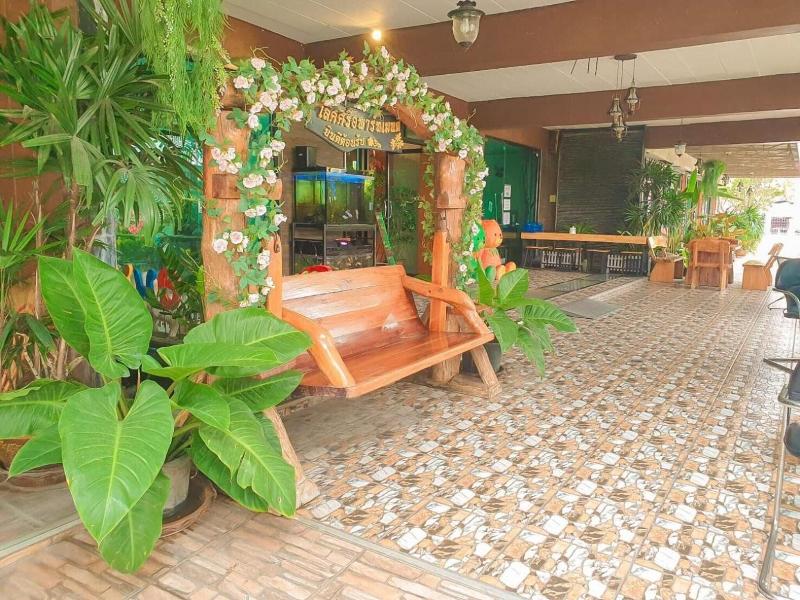 Lert Sri Hotel - Genel