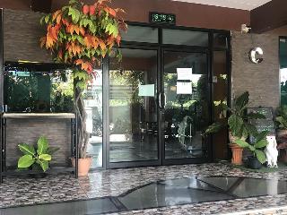 Lert Sri Hotel fotoÄŸrafÄ±