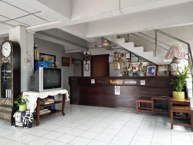 Pattha Hotel - Lobi