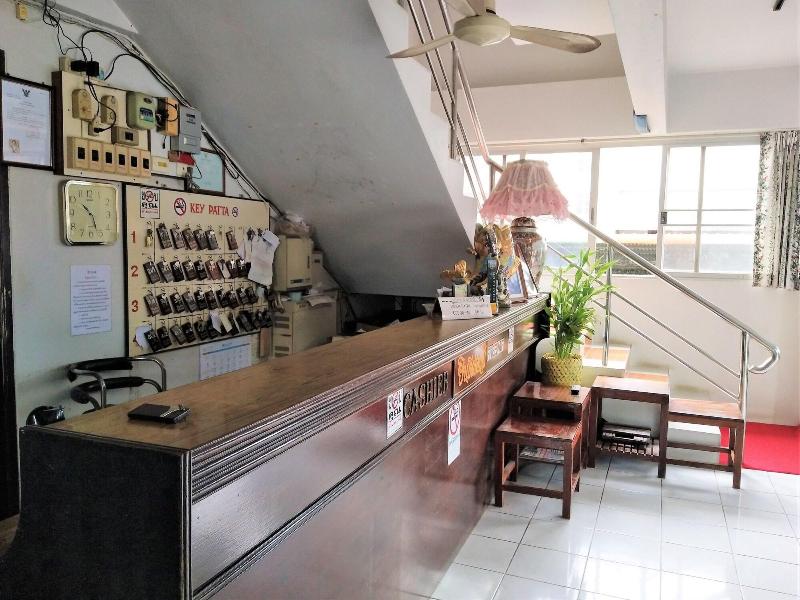 Pattha Hotel - Lobi