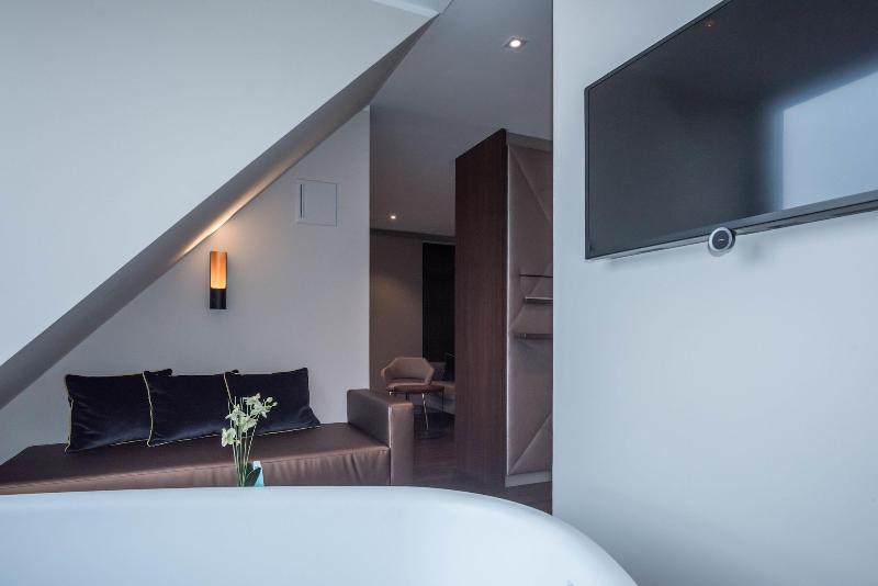 Innspire Hotel - Lobi