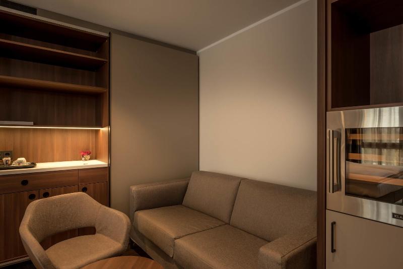 Innspire Hotel - Lobi