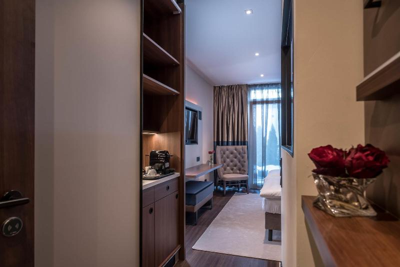 Innspire Hotel - Lobi