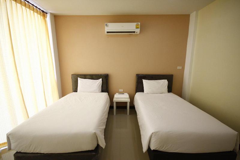 Charoensuk Grand Hotel - Oda
