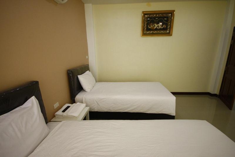 Charoensuk Grand Hotel - Oda