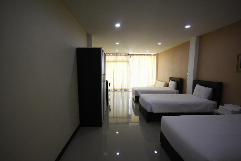 Charoensuk Grand Hotel - Oda