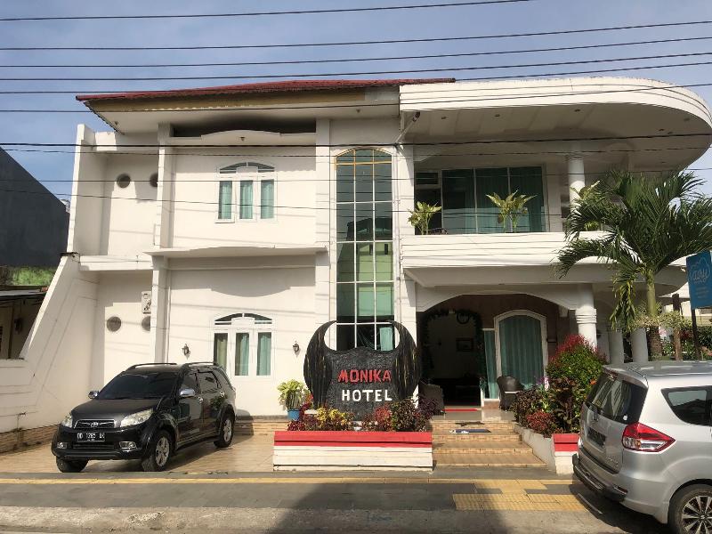 Hotel Monika by ZUZU - Genel