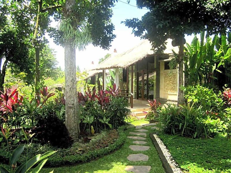 Astawa House - Genel
