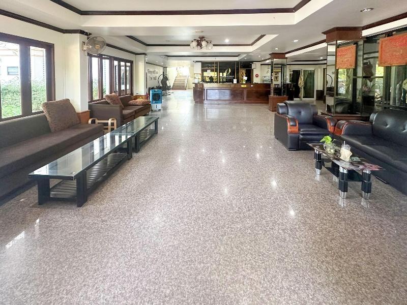 Baiboon Grand Hotel - Lobi