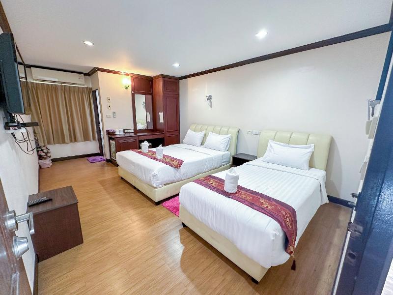 Baiboon Grand Hotel - Oda
