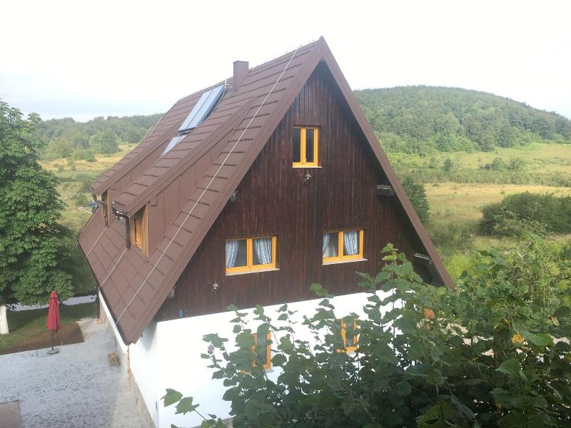 Rustic Inn River - Genel