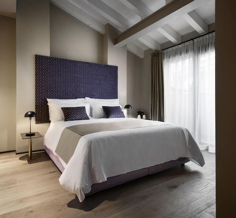 Speronari Suites - Oda