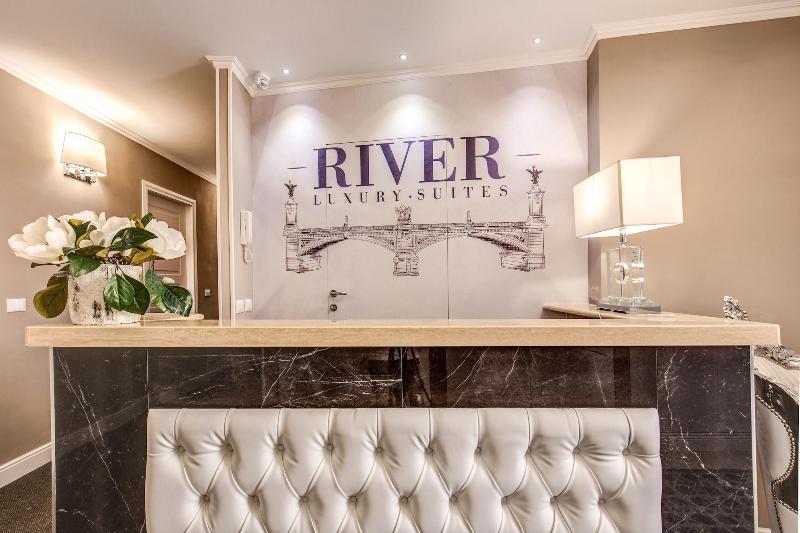 River Luxury Suites - Lobi