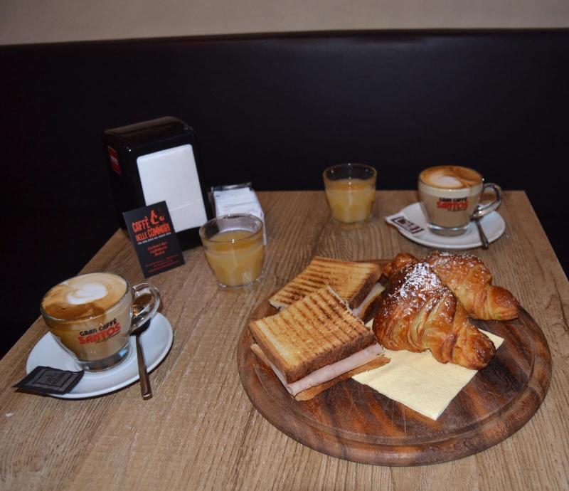River Luxury Suites - Restoran