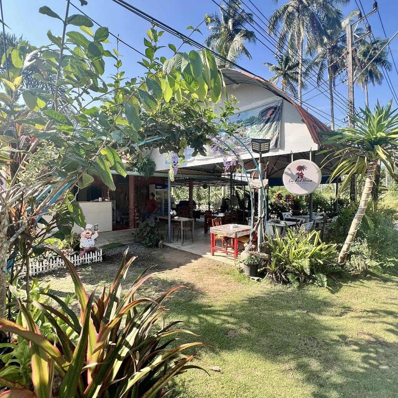 Lee Red House - Restoran