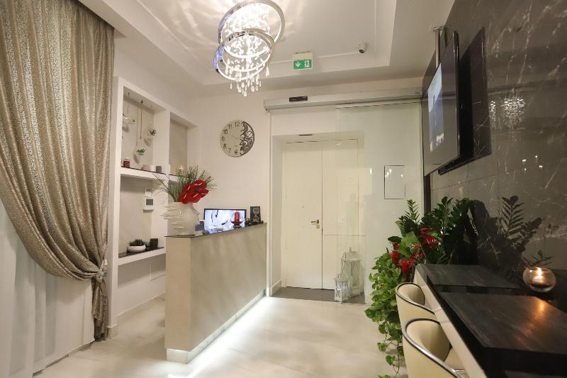 Mecla Suites - Lobi