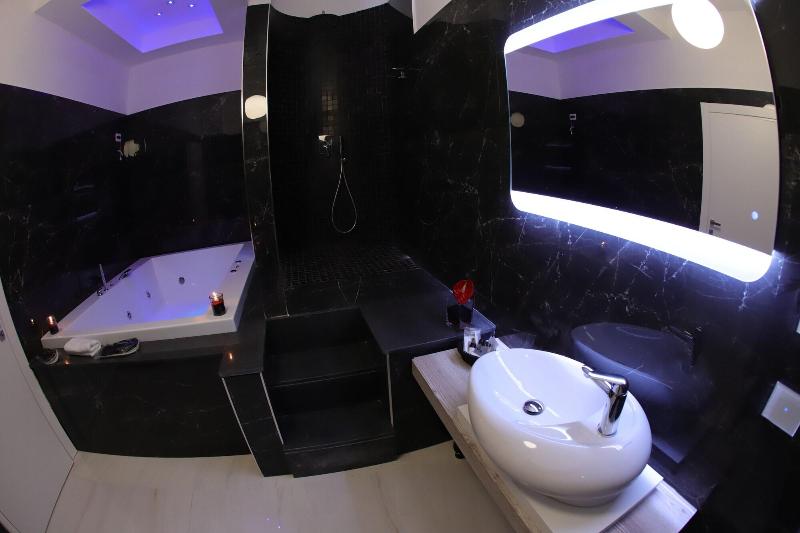 Mecla Suites - Oda